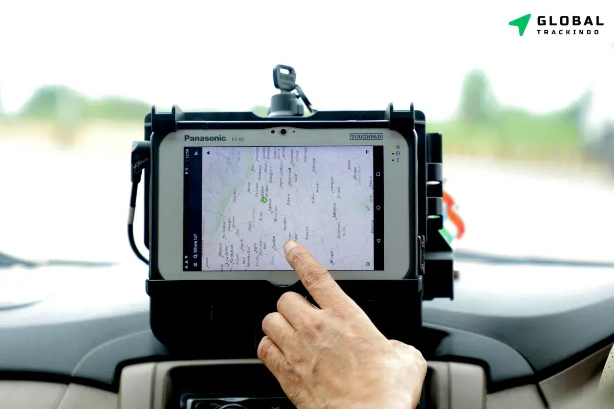 Bentuk GPS Mobil