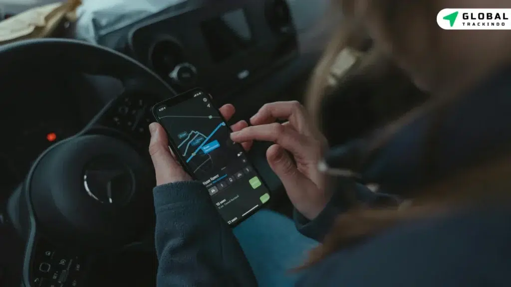 Contoh Penggunaan dalam Kehidupan Nyata | GlobalTrackindo SOS Button GPS tracker