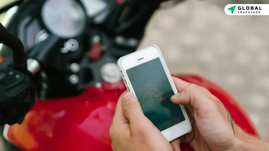 Gunakan Teknologi GPS Tracker | GlobalTrackindo cara melacak motor hilang dengan HP